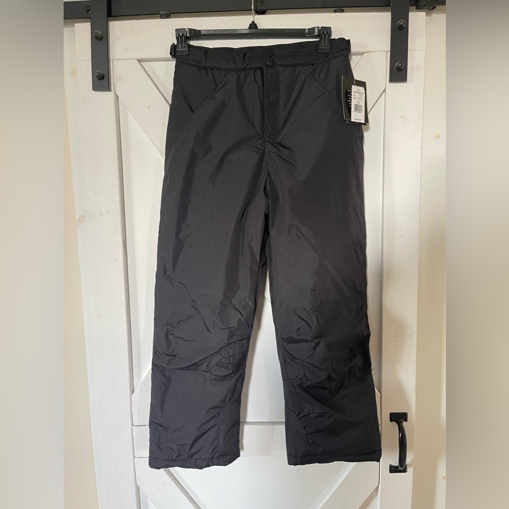 London Fog Snow pants. Size 14/16. Black. New With Tags. Boy or Girl.